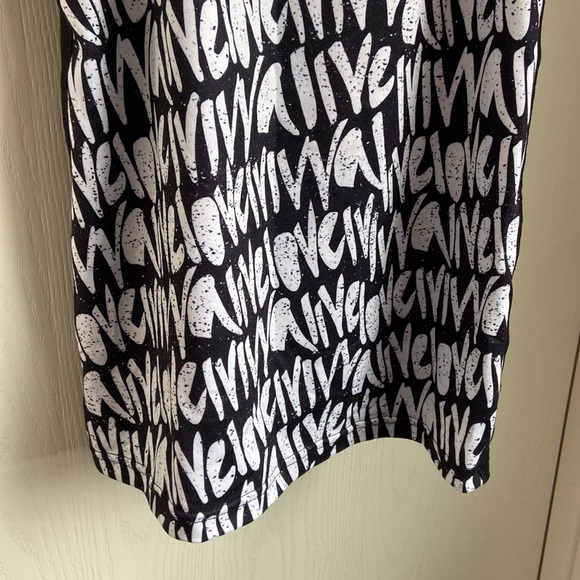 Ivivva Black & White Racerback with Words - Picture 3 of 5